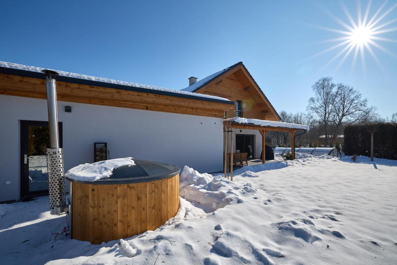 B-Arak Wellness Domek Pod Horama Mladé Buky Kültér fotó