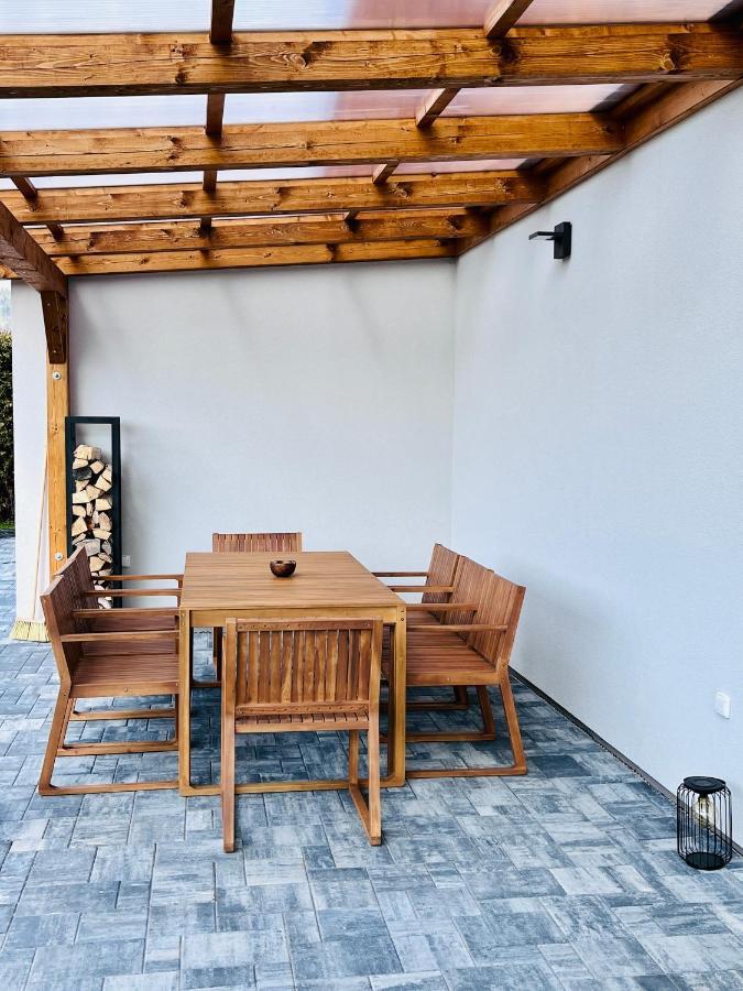 B-Arak Wellness Domek Pod Horama Mladé Buky Kültér fotó